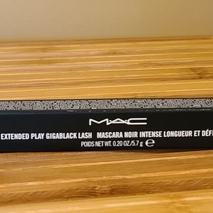 MAC Extended Play Mascara Gigablack Lash